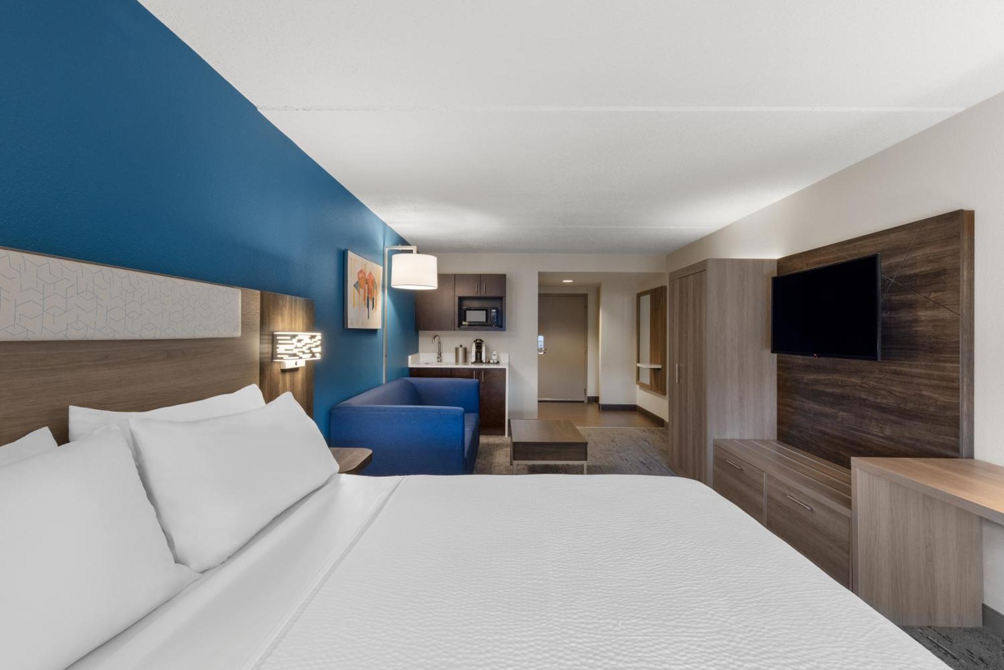 Holiday Inn Express Danbury I-84, An Ihg Hotel Exterior photo