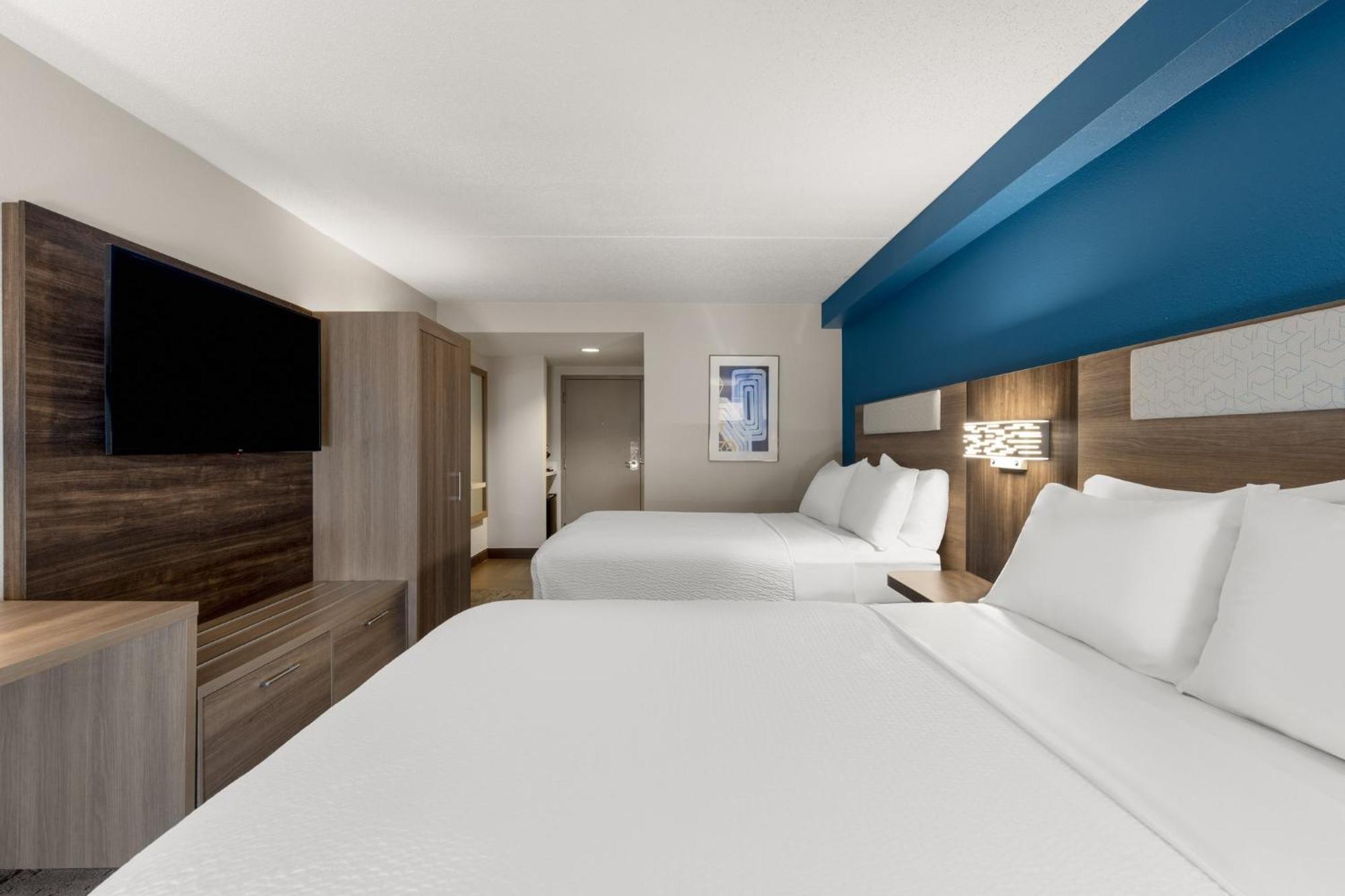 Holiday Inn Express Danbury I-84, An Ihg Hotel Exterior photo