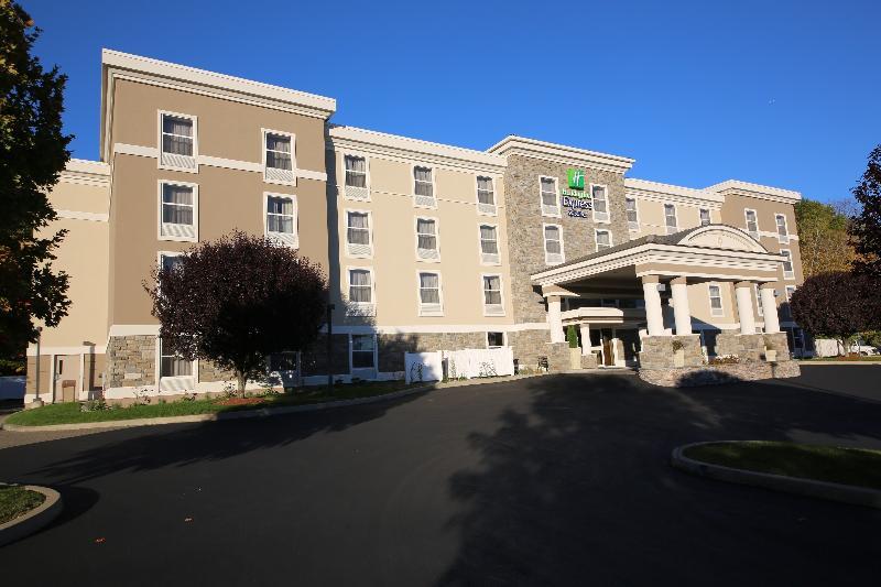 Holiday Inn Express Danbury I-84, An Ihg Hotel Exterior photo